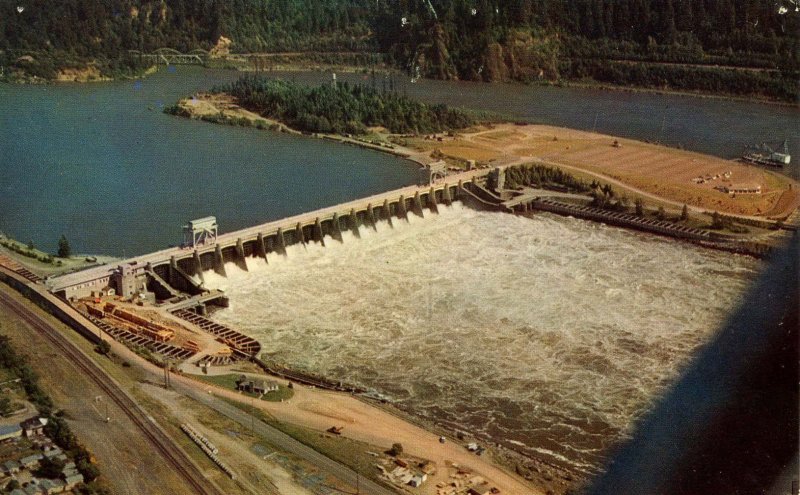 OR - Bonneville Dam. 