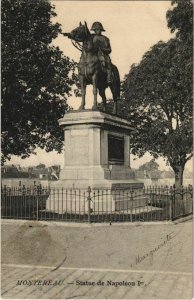 CPA Montereau Statue de Napoleon FRANCE (1100777)