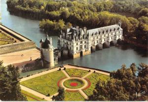 BT10690 Chenonceaux vue aerienne du chateau         France