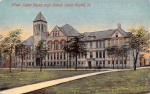 Cedar Rapids Iowa~Sidewalk by High School~Acmegraph Postcard c1907