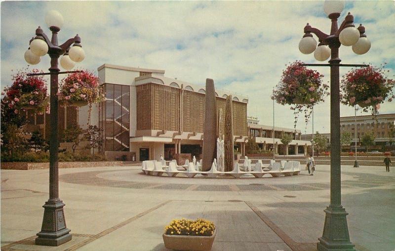 Victoria BC~Centennial Square Fountain~1950s Postcard
