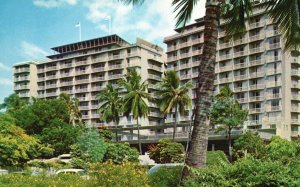 Vintage Postcard The Reef Towers Waikiki Beach Hawaiian Holiday Hotel Hawaii HI