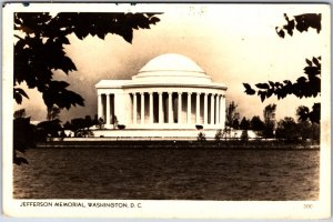 VINTAGE POSTCARD JEFFERSON MEMORIAL WASHINGTON D.C. RPPC 1945 FREE SOLDIER MAIL