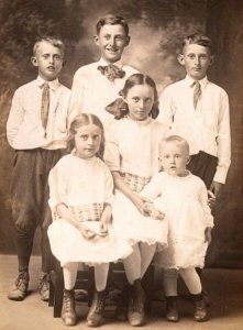 RPPC Real Photo Postcard - Young Children Group Photo - c1910