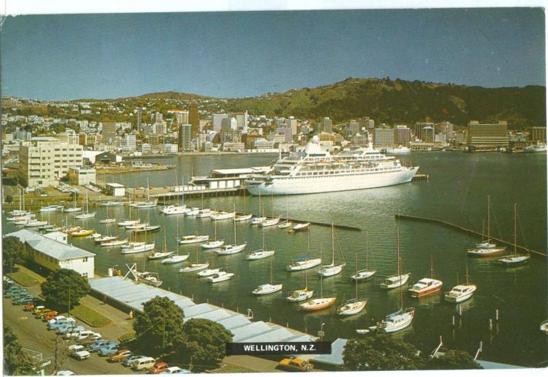 New Zealand, Wellington, 1980s used Postcard