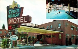 Postcard Town House Motel 4800 NE Sandy Blvd Highway US 30 in Portland, Oregon