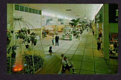 FL Colonial Shopping Mall Center ORLANDO FLORIDA PC