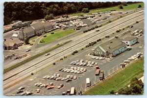 Pennsylvania Turnpike MIDWAY SERVICE PLAZA, Bedford PA  1976 ~ 4x6 Postcard