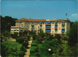 CPM SAINT-CYR-sur-MER LES LECQUES-PLAGE - Grand Hotel (1113931)