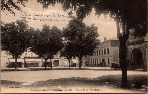 Lussac-de Libourne Place de la Republique France Postcard PC12