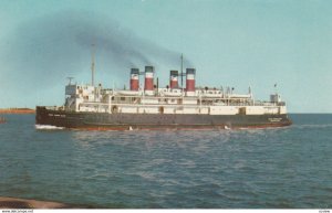 BORDEN , Prince Edward Island , 50-60s ; S.S. PRINCE EDWARD ISLAND