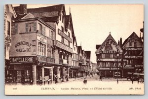 Beauvais France Postcard Vieilles Maisons Place de l'Hôtel-de-Ville ND Phot