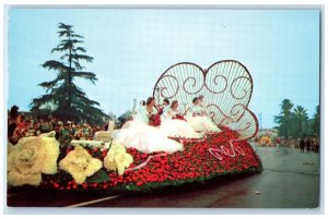 c1960 Rose Parade Float Queen Her Court Pasadena California CA Vintage Postcard