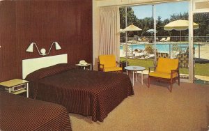 South Bend, IN Indiana  HOWARD JOHNSON'S MOTOR LODGE~Room View ROADSIDE Postcard