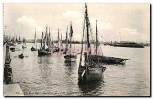 Old Postcard Le Havre Boats of fishing in the harbor Boats Before