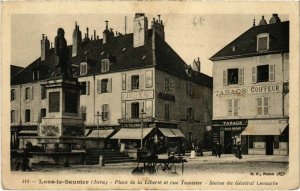 CPA Lons le Saunier- Place de la Liberte FRANCE (1043518)