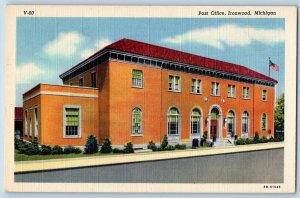 Ironwood Michigan MI Postcard Post Office Building Exterior Roadside c1940's