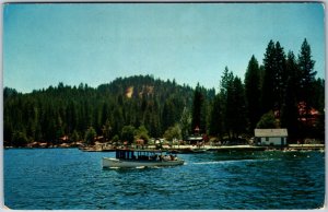 VINTAGE POSTCARD BLUE JAY EXCURSION BOAT AT LAKE ARROWHEAD CALIFORNIA