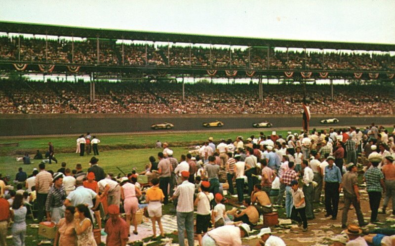 Vintage Postcard 500 Mile Race Scene Showing Race Cars And Crowd Indianapolis IN