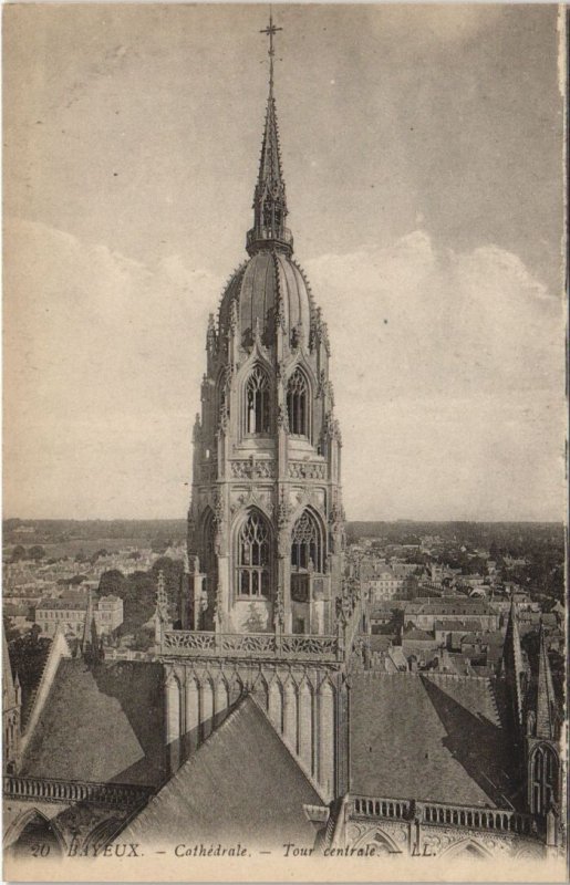 CPA BAYEUX Cathedrale - Tour Centrale (1228189)