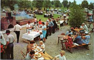 Frankenmuth Bavarian Inn outdoor Chicken barbecue, Michigan postcard