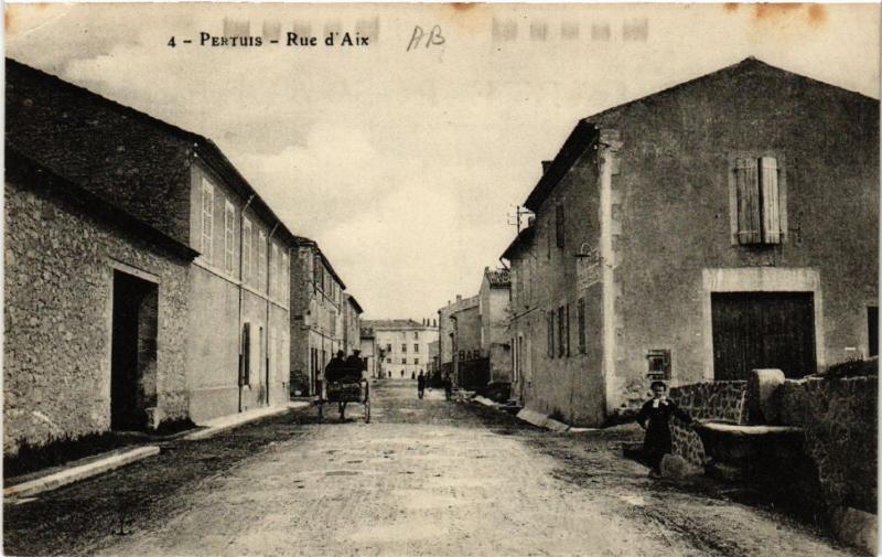 CPA PERTUIS - Rue d'Aix (511787)