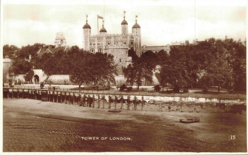 UK Tower of London Real Photo 01.91