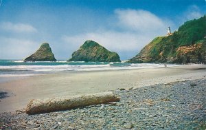 Rock Monoliths and Quiet Beach - Heceta Head, Oregon - Lighthouse