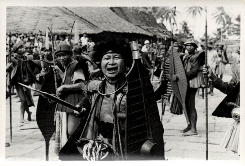 indonesia, NIAS, Real Photo Native Warrior Shield Spear (1930s) RP (08)