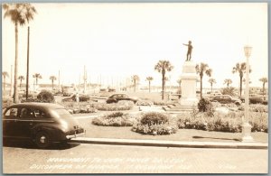 ST.AUGUSTINE FL MONUMENT TO JUAN PONC E DE LEON VINTAGE REAL PHOTO POSTCARD RPPC