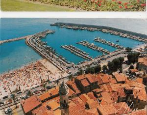 BF15102 vieille ville vue des toits menton  france front/back image