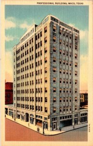 Waco, TX Texas  PROFESSIONAL BUILDING & Street View  ca1940's Linen Postcard