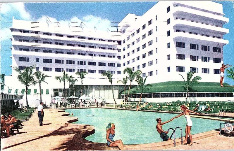 Postcard HOTEL SCENE Miami Florida FL AI8810