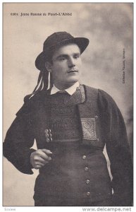 Pont-l´Abbé , France , 00-10s ; Jeune Homme