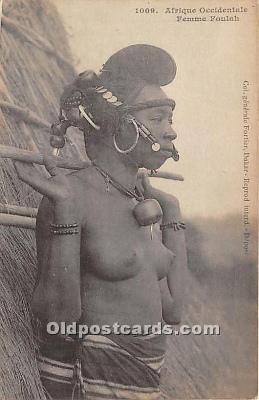 Afrique Occidentale Femme Foulah African Nude Writing on back 