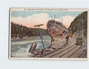 Postcard Giant Rock and Trolley Line Through Gorge, Niagara Falls