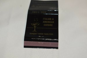 Giannotti's Forest Park Illinois 30 Strike Matchbook Cover