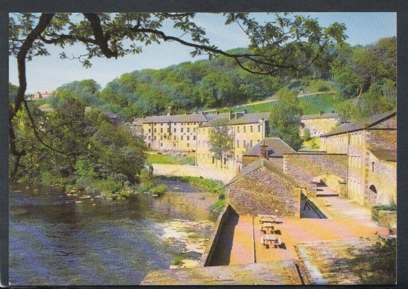 Scotland Postcard - New Lanark Village and The River Clyde     T3615