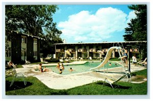 c1960 Paradise Motor Inn and Restaurant Bennington Vermont VT Postcard 