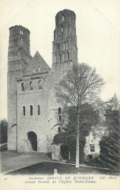 Postcard France Abbaye de Jumieges ruines column