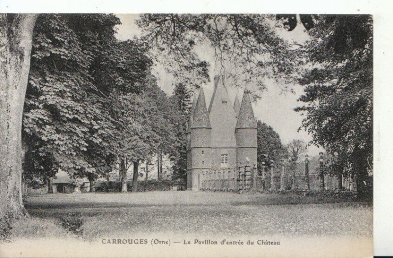 France Postcard - Carrouges - Le Pavillon d'Entree Du Chateau - Ref 15889A