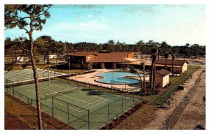 Postcard SWIMMING POOL SCENE Bradenton Florida FL AS2579