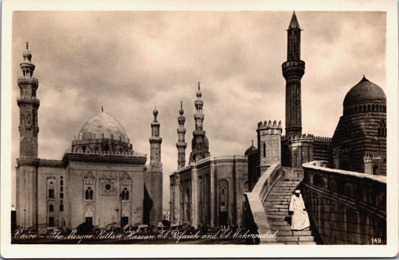 Egypt Cairo The Mosque-Madrasa of Sultan Hassan Vintage RPPC C083