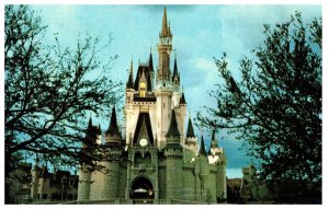 Cinderella Castle Fantasyland Walt Disney World  Florida Postcard Posted 1972