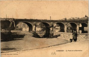 CPA LIMOGES - Le Pont de la Revolution (390722)