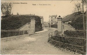 CPA TOUL Porte Jeanne d'Arc (805436)