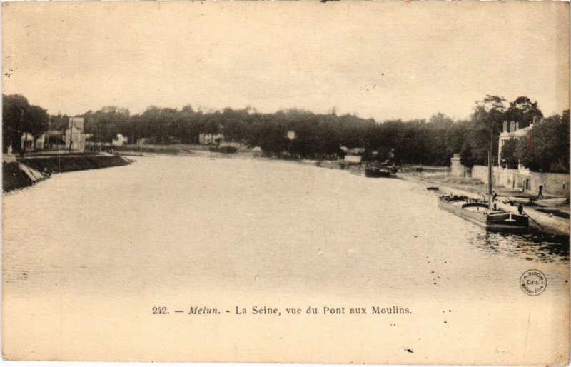 CPA MELUN La Seine - Vue du Pont aux Moulins (1299896)