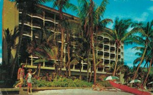 Hawaii Surfrider Hotel Hawaii on the Beach Waikiki Sheraton Hotel Postcard 07.73 