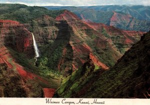 CONTINENTAL SIZE POSTCARD WAIMEA CANYON AT ISLAND OF KAUAI HAWAII