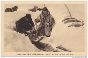 Missions D'Extreme-Nord Canadien , Canada , 1910s : Les Freres a la peche sou...